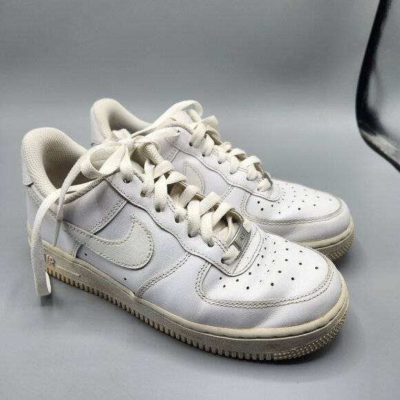 Nike Air Force 1 Low 2019 Womens Size 7 Triple White 315115-112 Sneakers - Picture 5 of 11